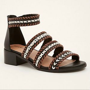 Torrid braised leather sandals 9.5W